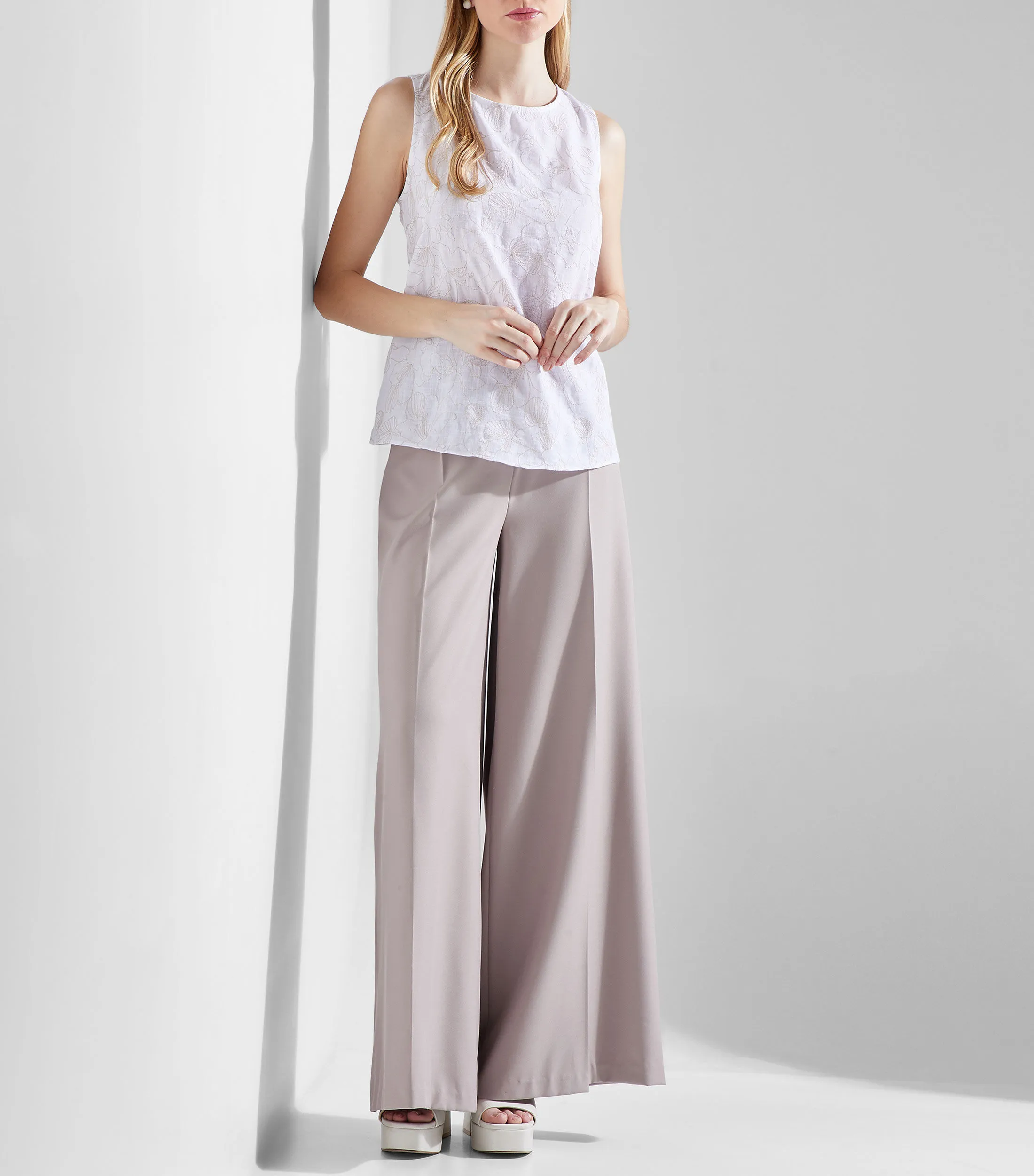 Chester & Peck Top con Bordado Mujer