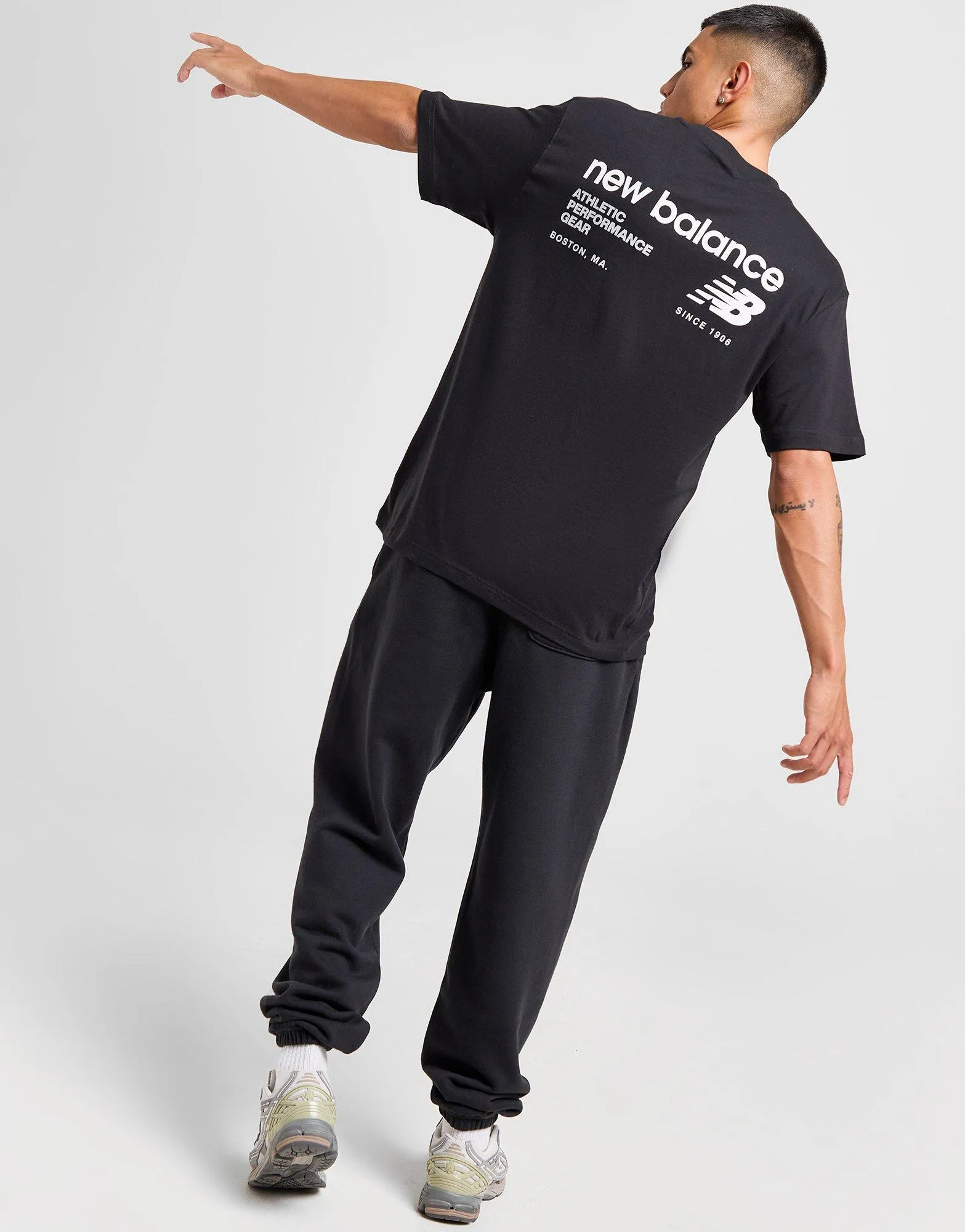 New Balance Camiseta Linear Back Print