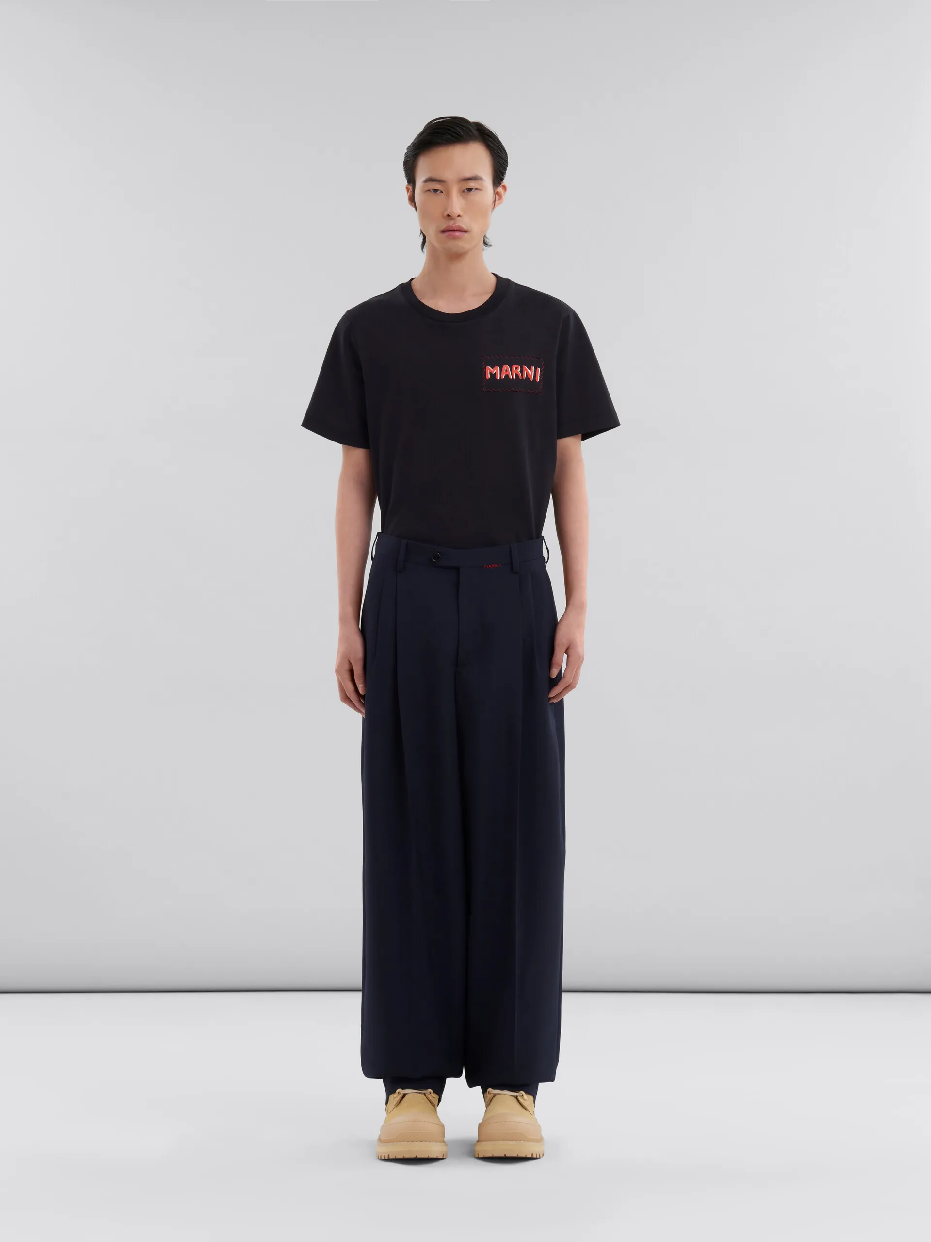Pantalones de pinzas azul intenso de lana tropical
