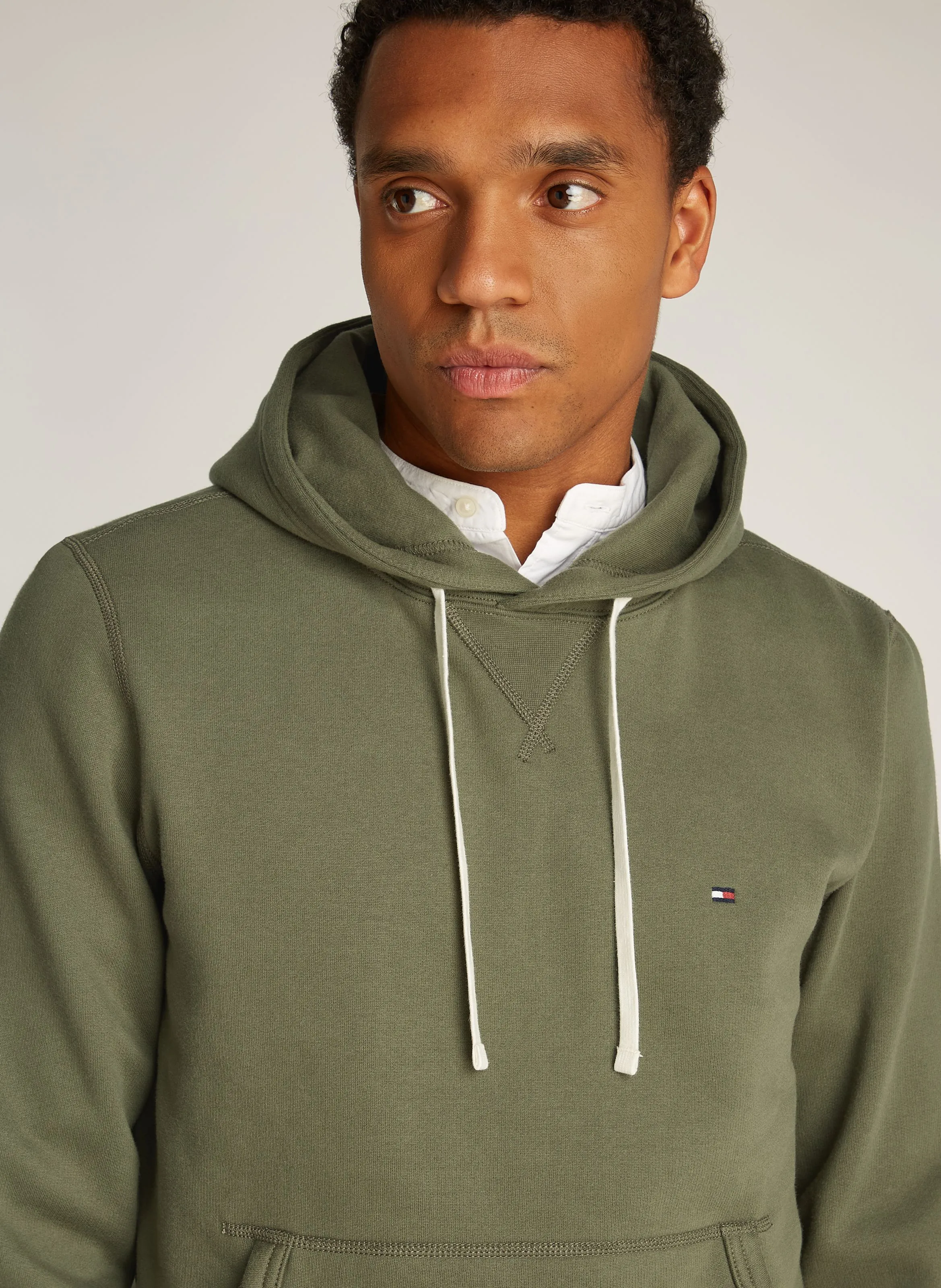 TOMMY HILFIGER Sudadera con cuello redondo y aplique de rejilla en verde